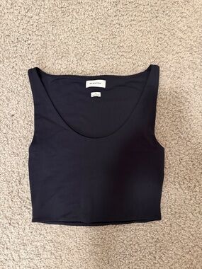 Babaton Black Scoop Neck Cropped Tank